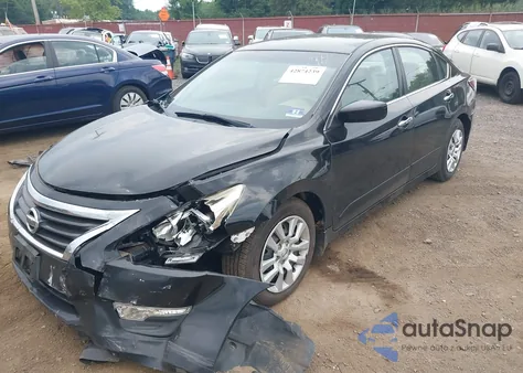 2015 Nissan Altima 2.5 S из США, поврежденный, VIN 1N4AL3AP0FC147635